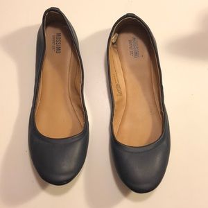 Navy Flats